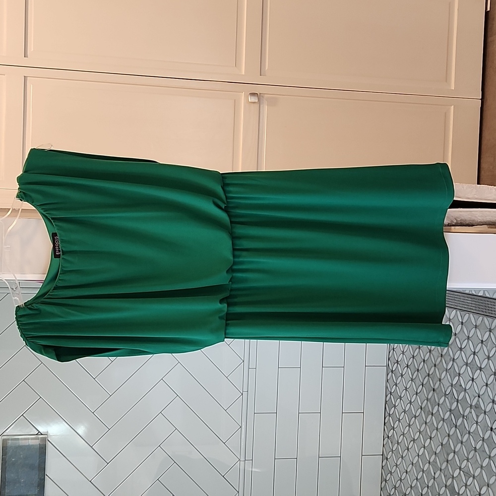 Ladie's dress